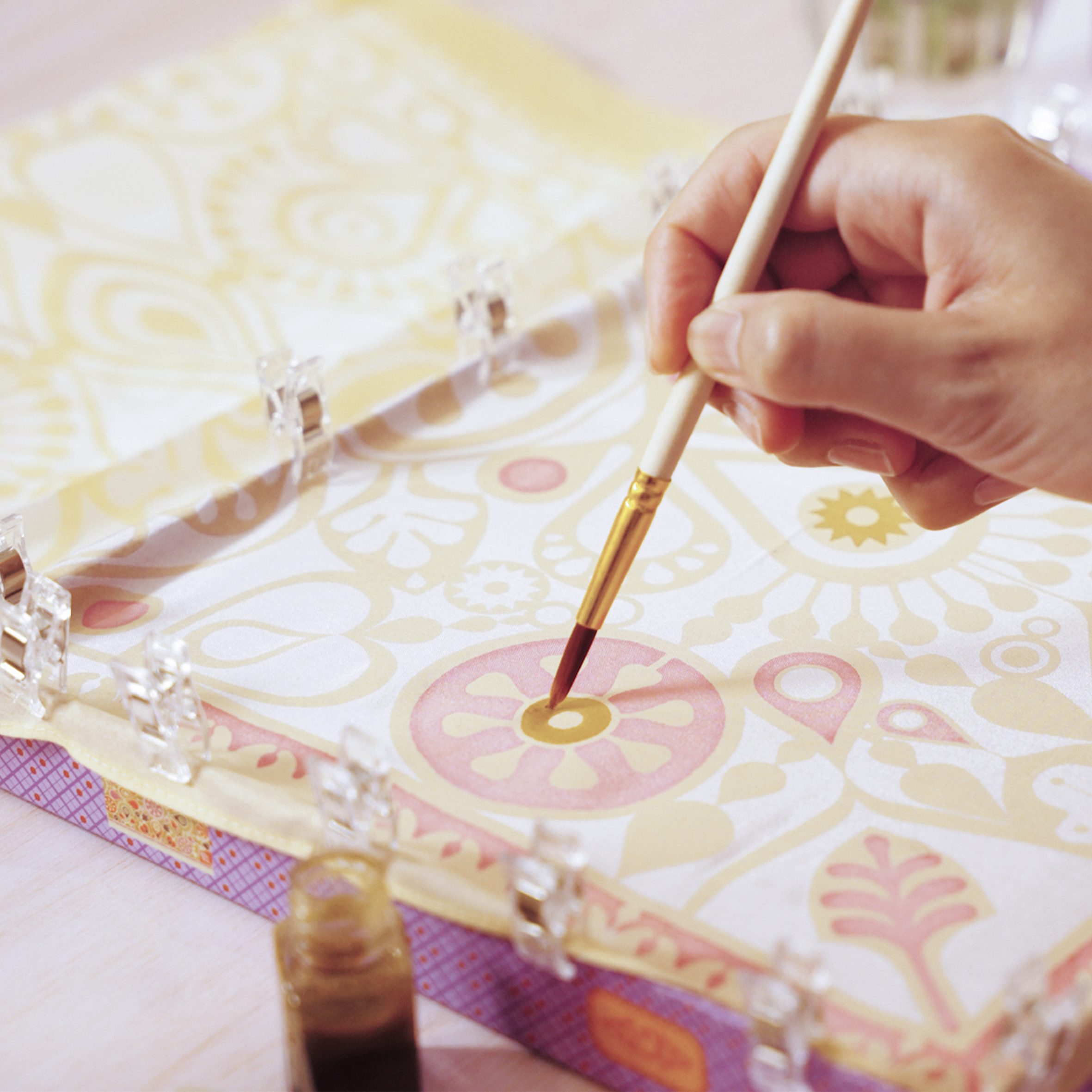 Atelier 11, Peinture sur Soie – Image 6